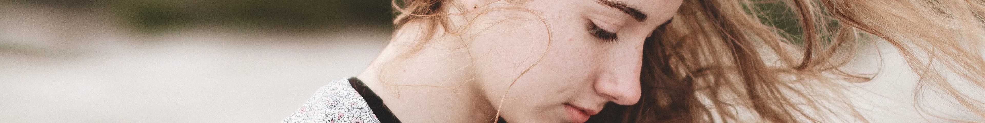 eating disorders desktop topic banner flipped